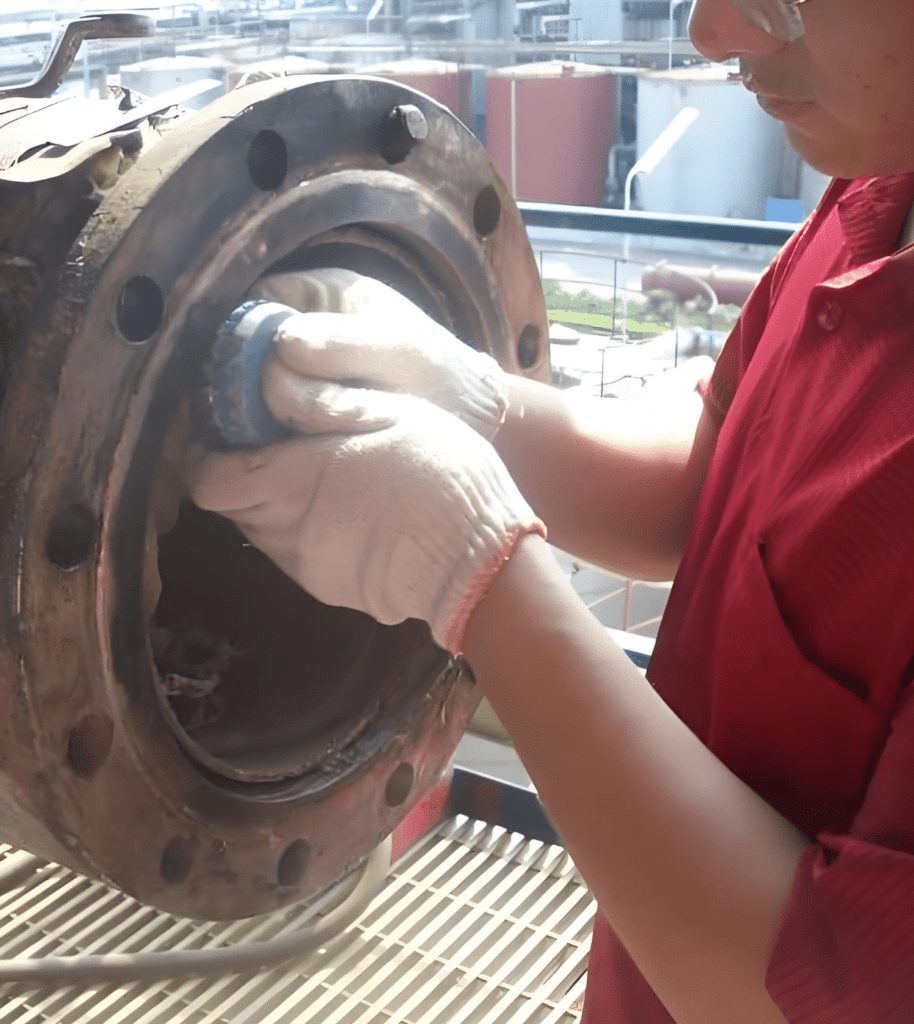 Common methods to deal with flange corrosion