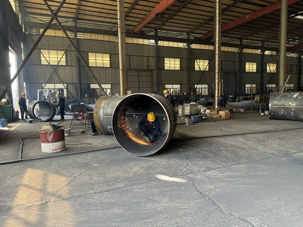 Large diameter butt welding elbow bending workshop