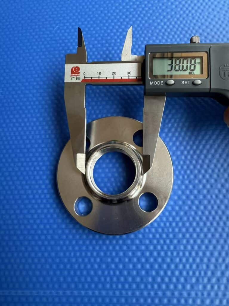 Custom 5K15 Stainless Steel Female Threaded Flange with 1 BSP Thread 1