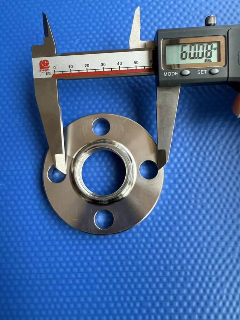 Custom 5K15 Stainless Steel Female Threaded Flange with 1 BSP Thread 2